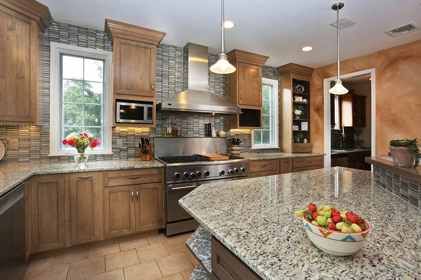 Discover Kitchen Cabinets in Dubai with Trendy Designs